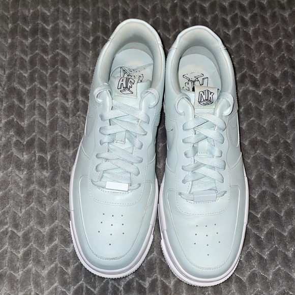 Nike Women’s Air Force 1 'Pixel Ghost Aqua' CK6649-400. Size 10. - Picture 5 of 12